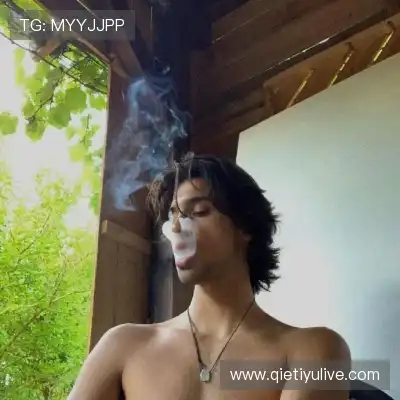 窦芸昀